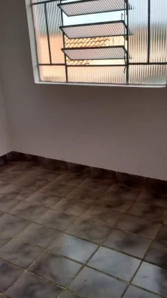 Imagem Sobrado com 6 dormitórios à venda, 178 m² por R$ 400.000,00 - Jardim Imperial - São José dos Campos/SP