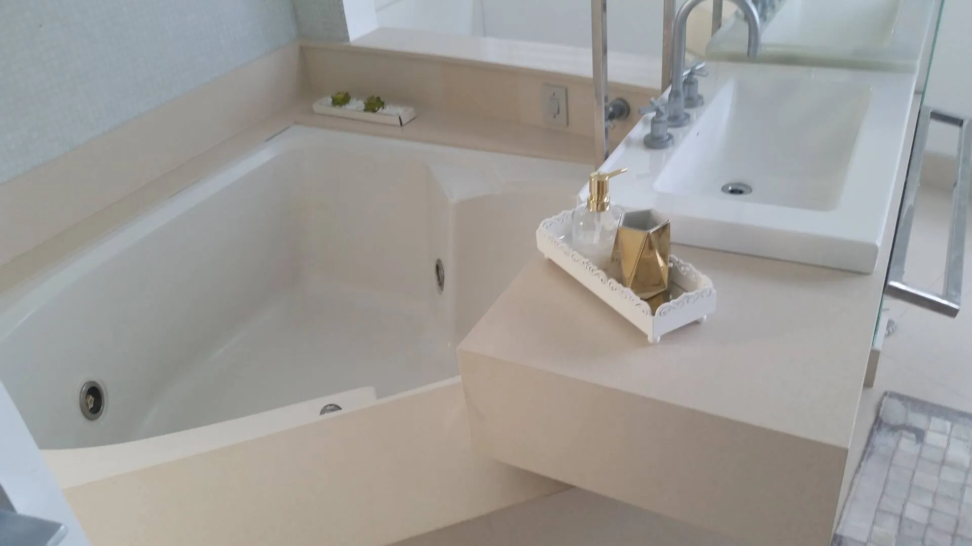 Imagem LINDA CASA PARA LOCAÇÃO DE TEMPPORADA EM JURERÊ INTERNACIONAL,FLORIANÓPOLIS