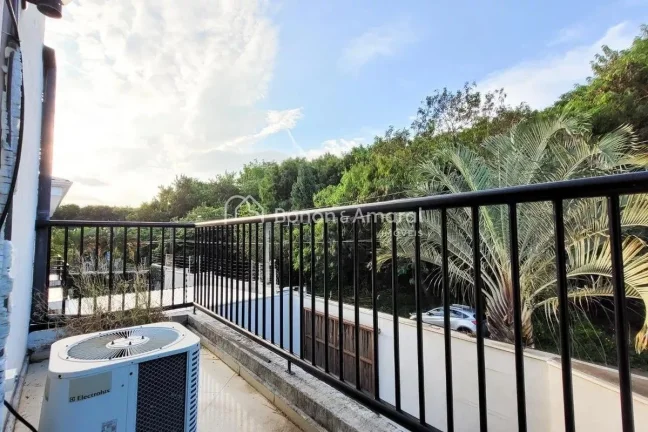 Imagem Localizada no charmoso bairro Jardim Chapadão, esta casa oferece uma excelente oportunidade para qu...