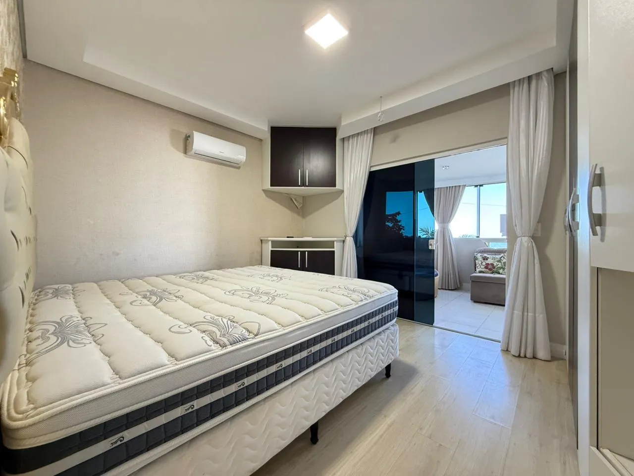 Imagem Apartamento com vista para o mar à venda com 197.02m2 por R$ 2.980.000,00