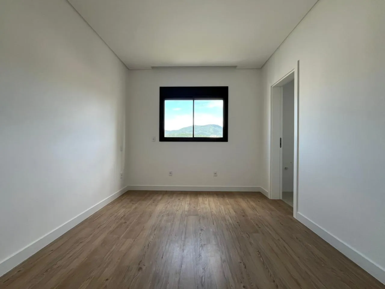 Imagem Apartamento com vista para o mar à venda com 87.5m2 por R$ 1.647.000,00