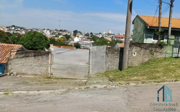 Imagem Terreno 605 m² pode construir Habitação Coletiva com 4 pav. 5 sobrados/casas no Xaxim em Curitiba PR