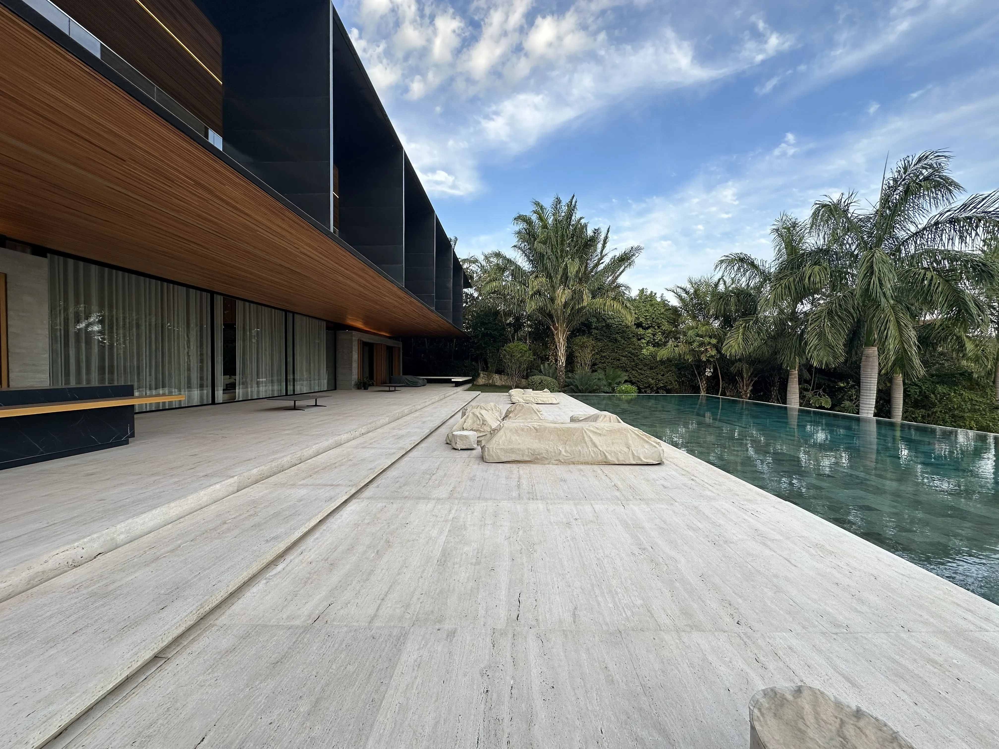 Foto do imóvel Casa de altíssimo padrão à venda na Fazenda Boa Vista, Porto Feliz, com 10 suítes, 2.600 m², cinema, piscina, beach tennis e projeto de Felipe Caboclo em Fazenda Boa Vista, PORTO FELIZ - SP