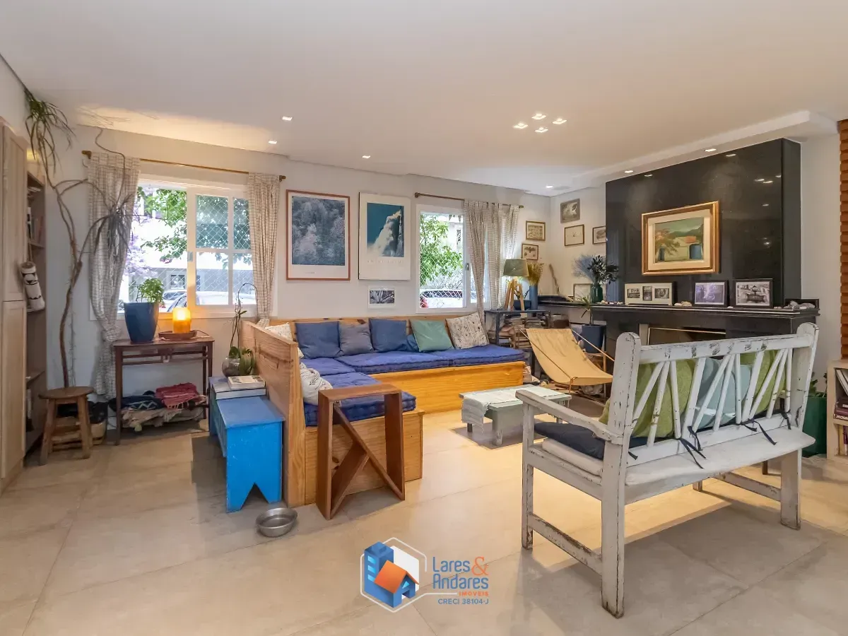 Imagem Casa no condomínio Villas de São Francisco IX para venda com 3 quartos, sendo 3 suítes, 330m²