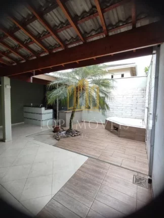 Imagem Oportunidade no Vila Branca! Apresentamos uma belíssima casa em condomínio fechado que une conforto, segurança e praticidade em um só lugar.