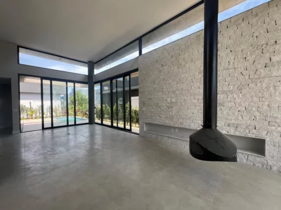 Imagem Casa em Condominio 4 Dormitórios - Bairro Dubai