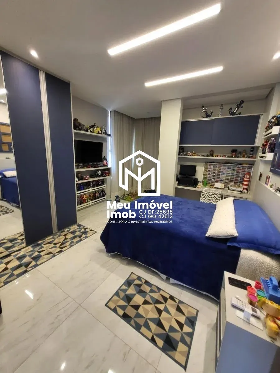 Imagem Casa 4 Quartos 4 Suítes 5 Vagas 900m² Útil 530 m² Lazer