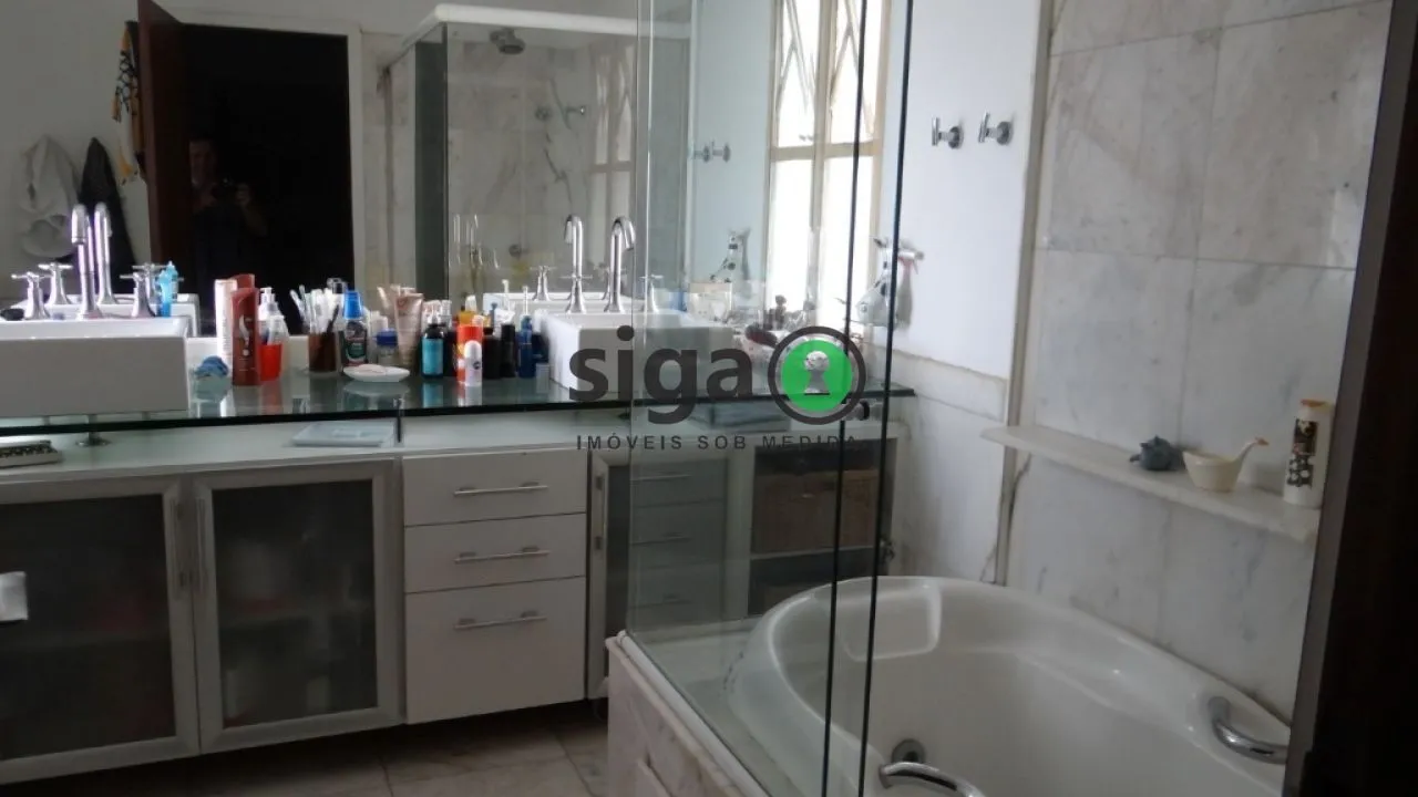 Imagem VENDE no Morumbi Cobertura Duplex com 5 dormitórios e 6 Vagas