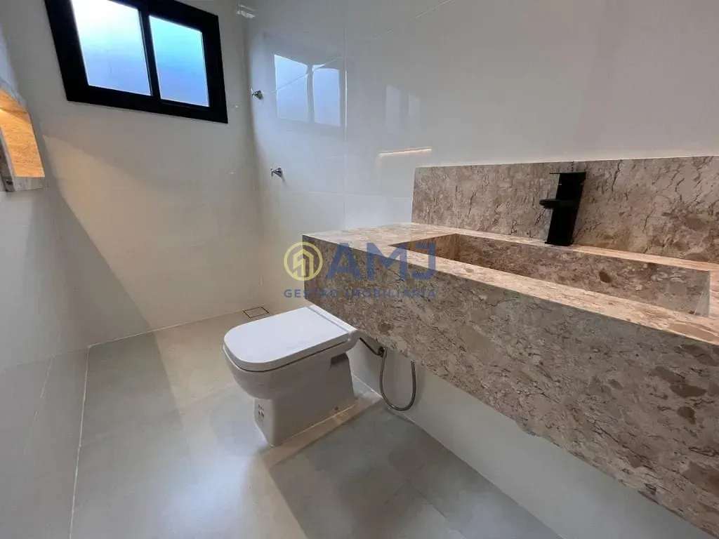 Imagem Casa Térrea de Alto Padrão no Residencial Garavelo Park