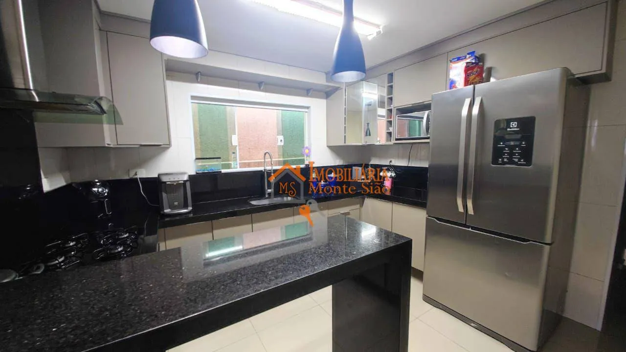 Imagem Sobrado à venda, 248 m² por R$ 750.000,00 - Bonsucesso - Guarulhos/SP