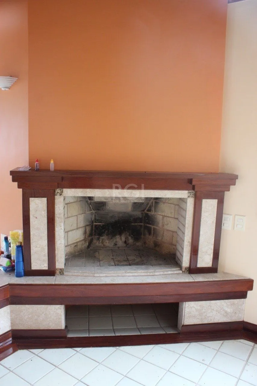 Imagem Casa Condominio para Venda - 379.23m², 4 dormitórios, sendo 1 suites, 2 vagas - Menino Deus
