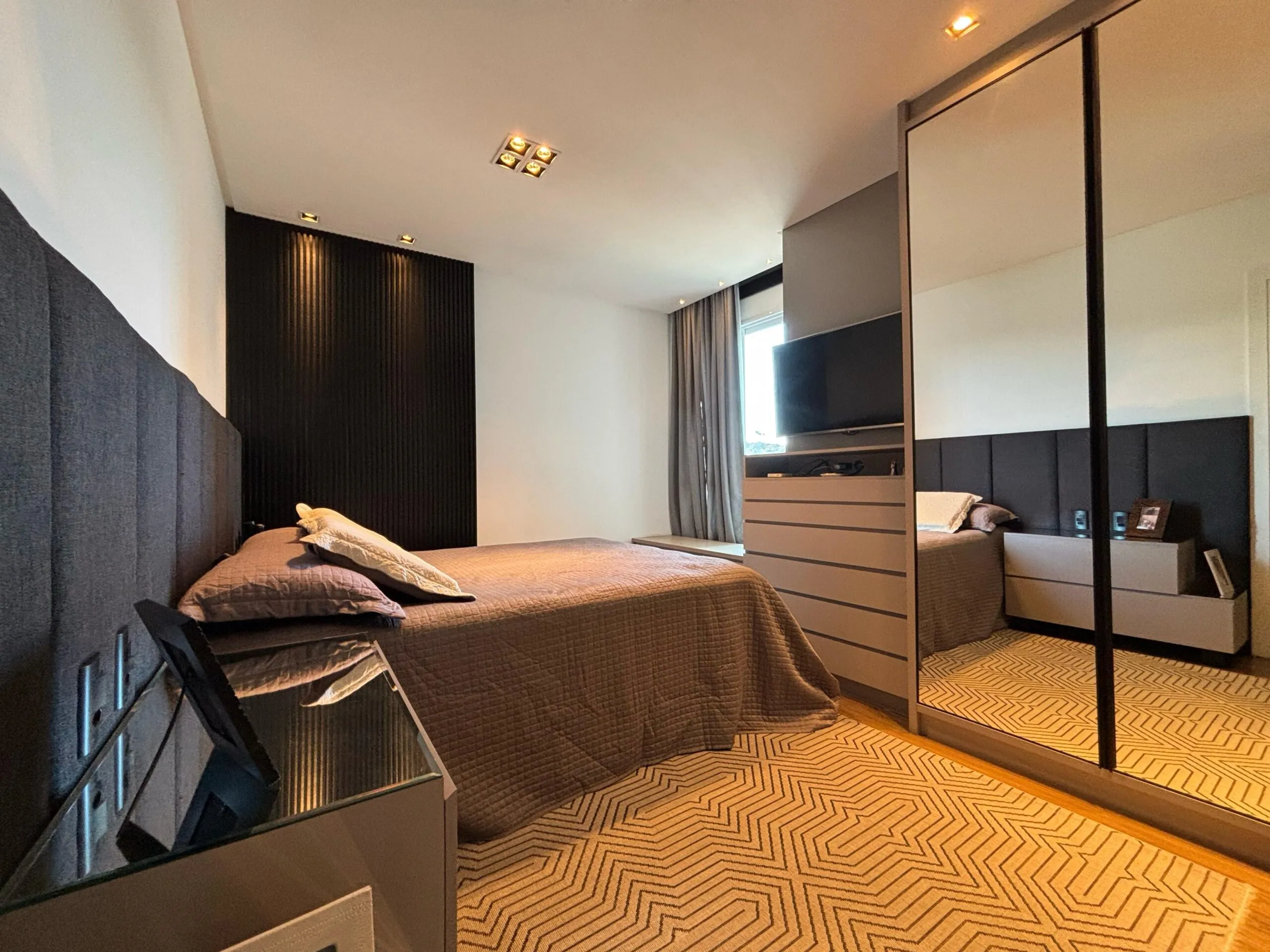 Imagem Apartamento com vista para o mar à venda com 105m2 por R$ 1.800.000,00
