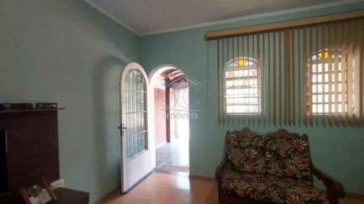 Imagem CASA À VENDA NO JARDIM MIRANDA, EM FRENTE AO SHOPPING UNIMART.