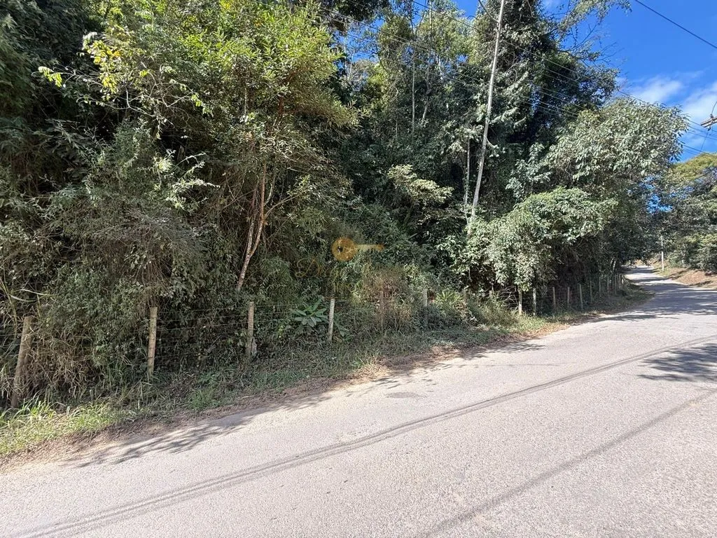 Imagem Sítio para Venda em Teresópolis / RJ no bairro Pessegueiros