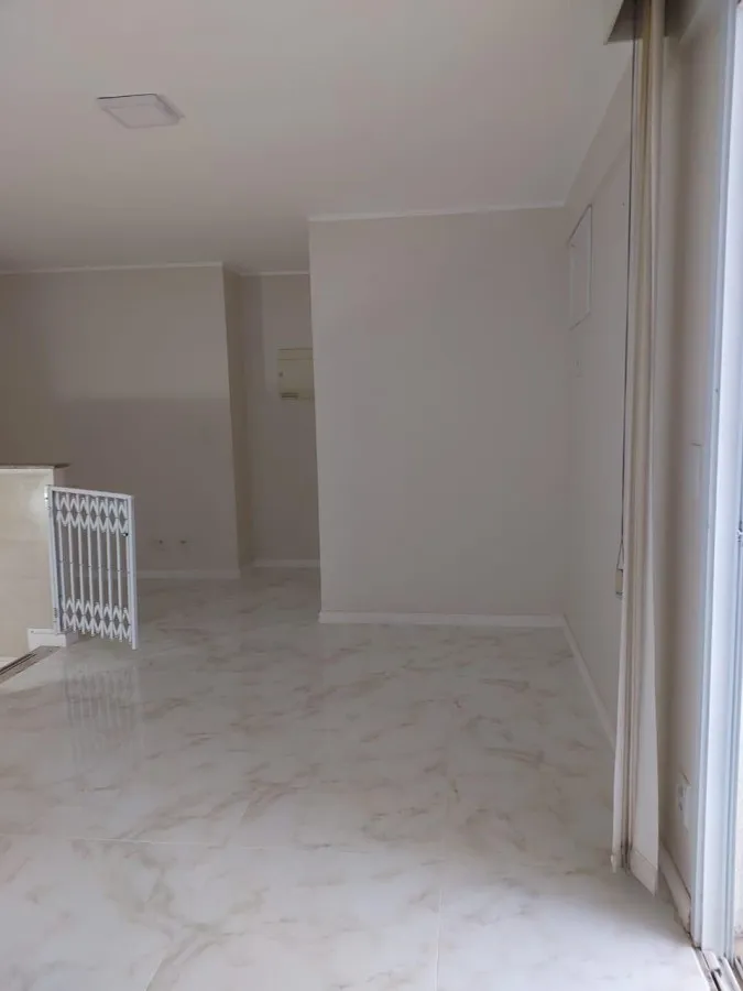 Imagem Cobertura Duplex para Venda em Niterói / RJ no bairro Itacotiara