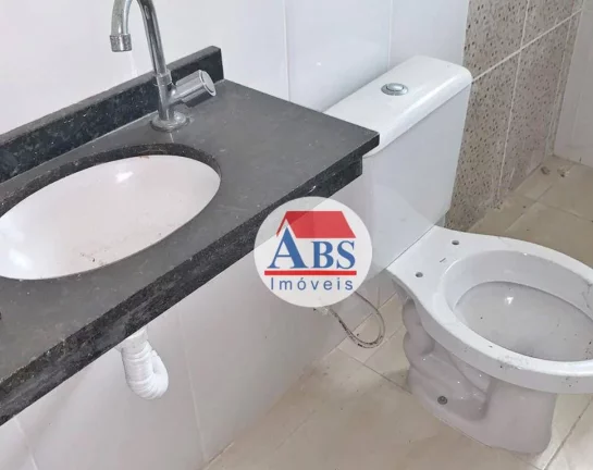 Imagem Sobrado com 2 dormitórios à venda por R$ 200.000,00 - Jardim Anhangüera - Praia Grande/SP