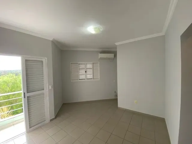 Imagem Sobrado Espetacular no Portal de Itaici - 6 Quartos e Área Gourmet