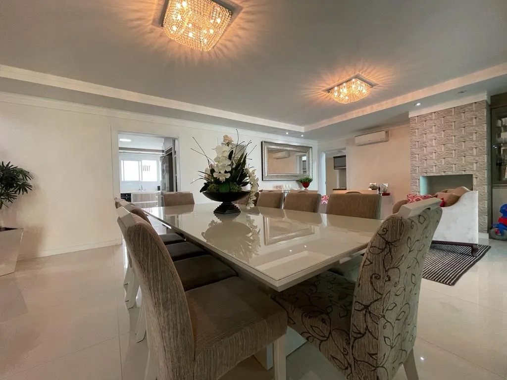 Imagem Apartamento à venda com 248m2 por R$ 6.490.000,00