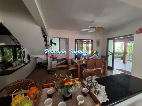 Imagem Linda casa em condomínio fechado com 04 dormitórios