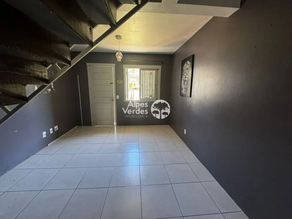 Imagem Vende-se Casa Geminada na Várzea Grande, com 02 dormitórios