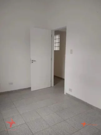 Imagem Casa comercial assobradada em Pinheiros, São Paulo-SP: 7 salas, 2 banheiros, 4 vagas de garagem, 320m de área.