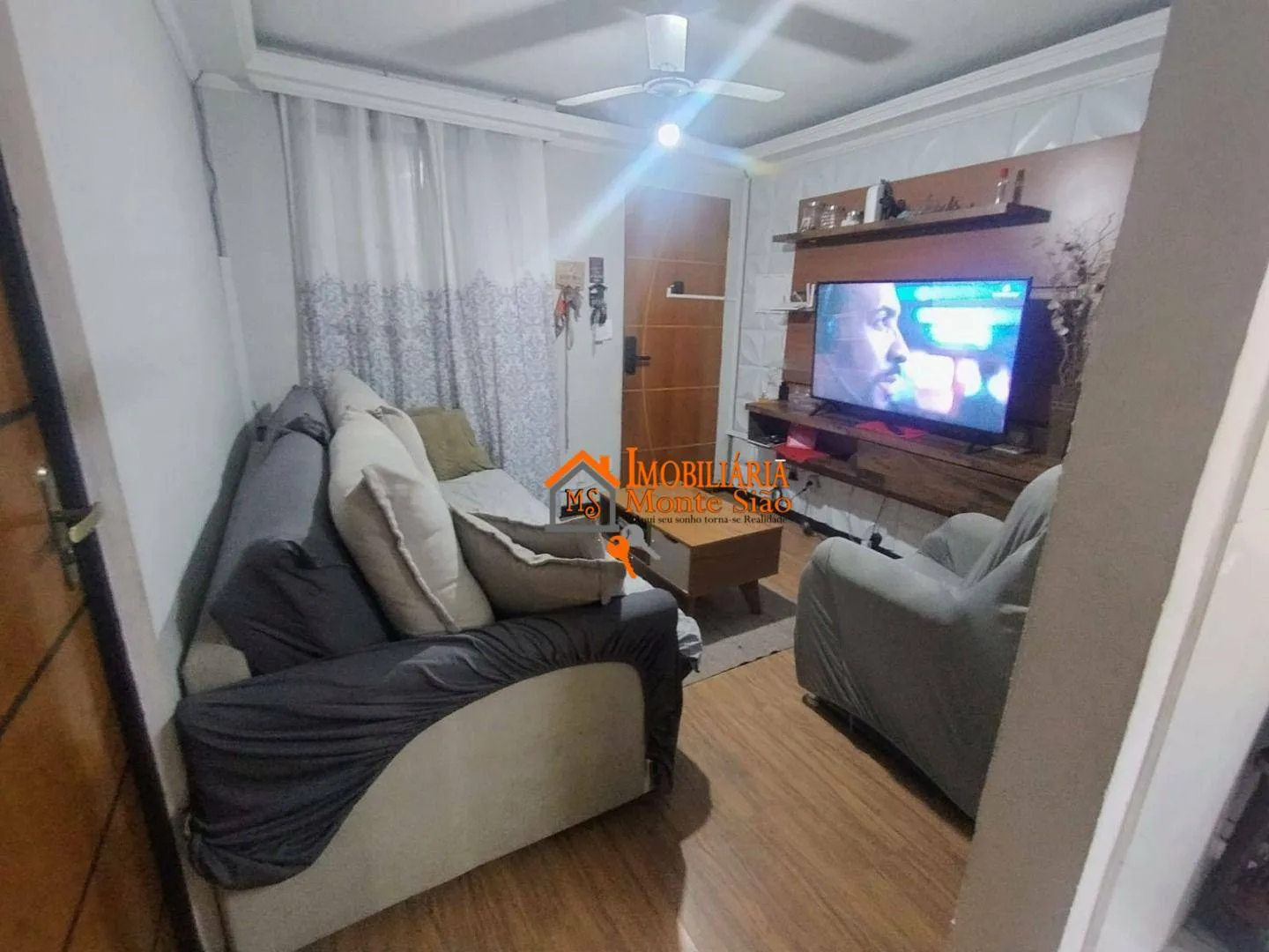 Foto do imóvel Apartamento com 2 dormitórios à venda, 47 m² por R$ 190.000,00 - Cidade Tupinambá - Guarulhos/SP