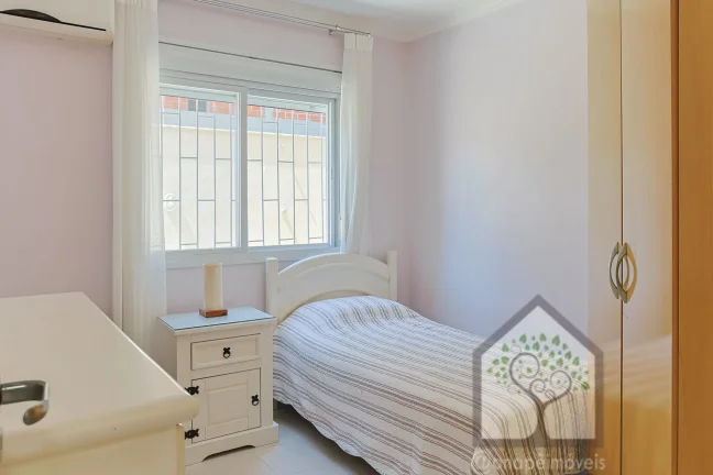Imagem Casa com 4 quartos à venda na Trindade