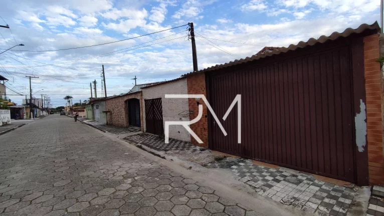 Casa com 3 dormitórios à venda, 110 m por R$ 295.000,00 - Vera Cruz - Mongaguá/SP