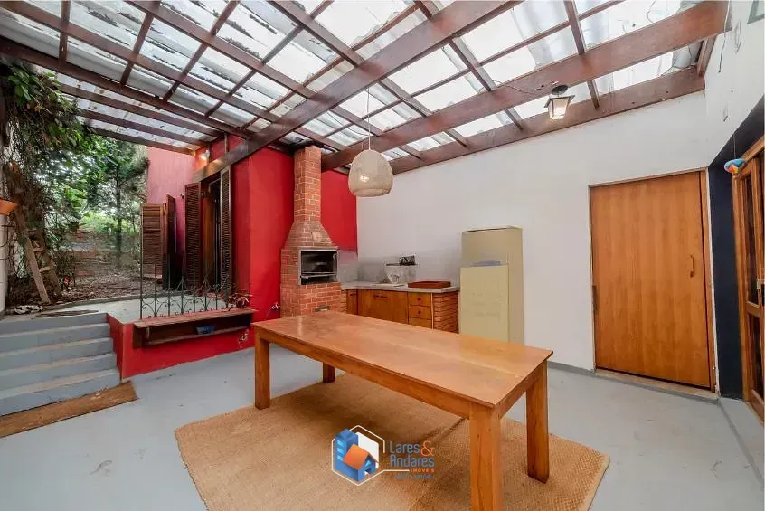 Imagem Casa para venda em Vila Pompéia com 4 quartos, sendo 4 suítes, 231m²