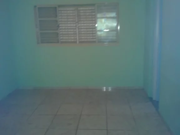 Imagem Casa no jardim Terra Branca, 2 quartos, garagem coberta.