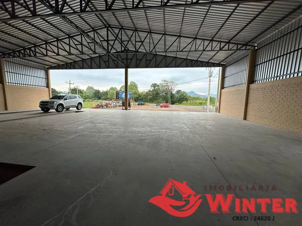 Imagem Pavilhão com 720m2 em frente a RS 452.