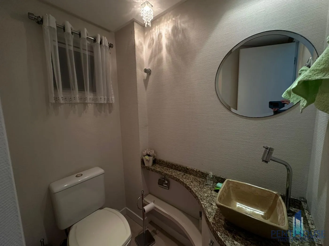 Imagem Apartamento Zona Central para Venda em Balneário Camboriú, CENTRO, 3 dormitórios, 3 suítes, 4 banheiros, 2 vagas