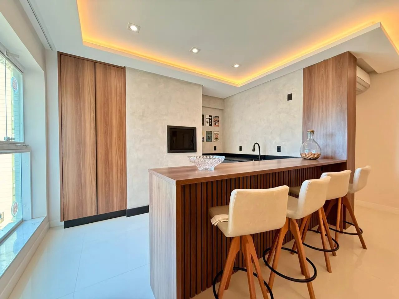Imagem Apartamento com vista para o mar à venda com 179.5m2 por R$ 4.850.000,00
