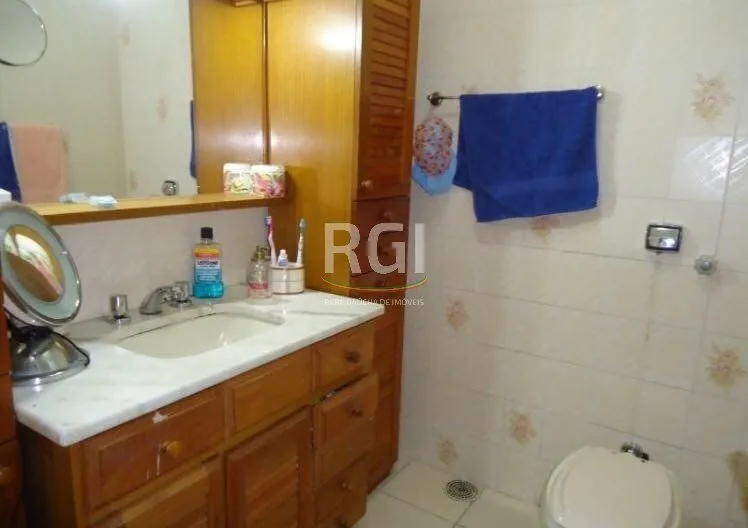 Imagem Cobertura para Venda - 255.99m², 5 dormitórios, sendo 1 suites, 2 vagas - Menino Deus