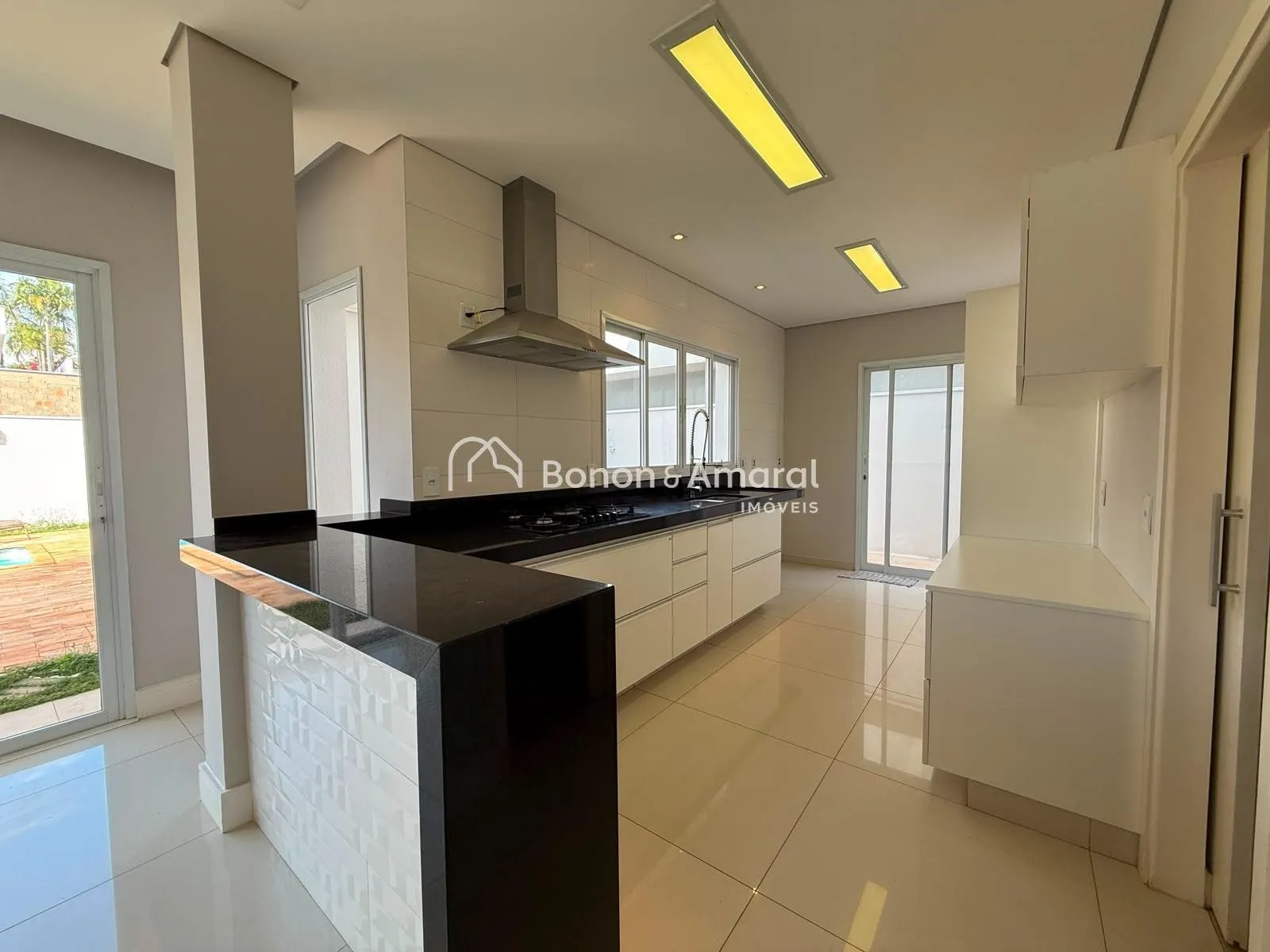 Imagem Casa em condomínio no Condomínio Terras Do Cancioneiro Paulínia, de 3 quartos, 260 m² à venda no Condomínio Terras do Cancioneiro - Paulínia/SP