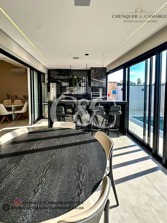 Imagem Casa porteira fechada à venda no Reserva Ermida Jundiaí, 237m², 3 suítes e automatizada