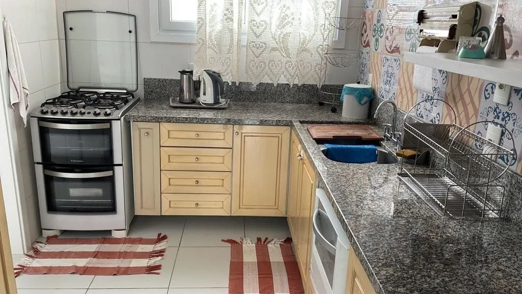 Imagem Casa no Condomínio Rossi 4 Dormitórios