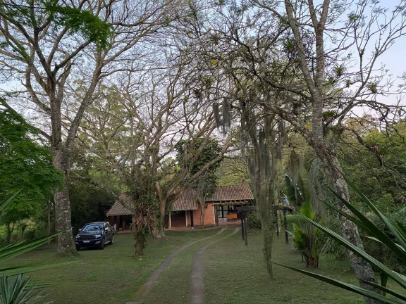 Imagem MOBILIADO!!! Lindo Sítio com 3.000m², Piscina, arborizado, Águas Claras