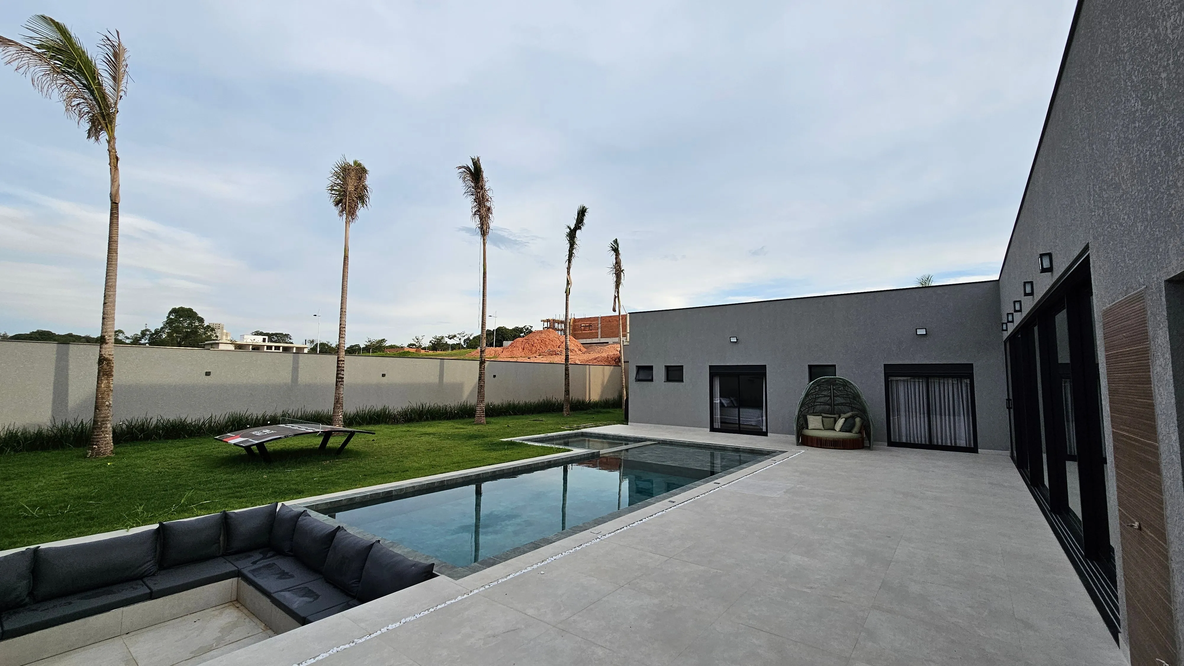 Imagem Linda Casa Térrea no Condomínio Saint Patrick com 440,29m².