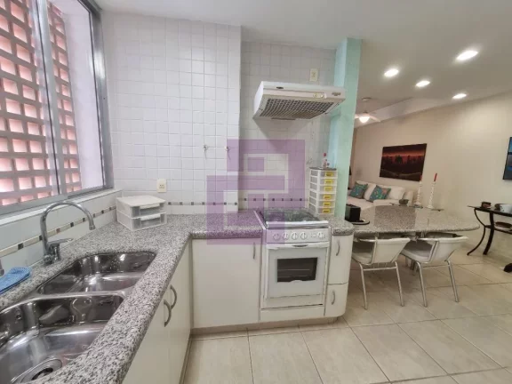 Imagem Pitangueiras, 200 metros do mar!!!!!