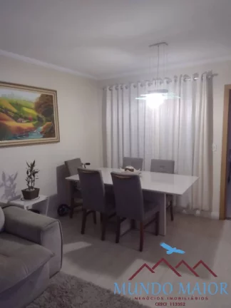 Imagem Sobrado com 3 Quartos e 2 banheiros à Venda, permuta- por R$ 750.000