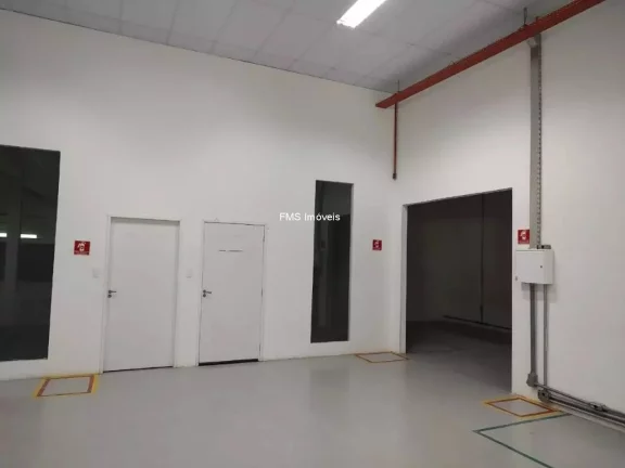 Imagem Galpão com 2149m² em São Bernardo do Campo.