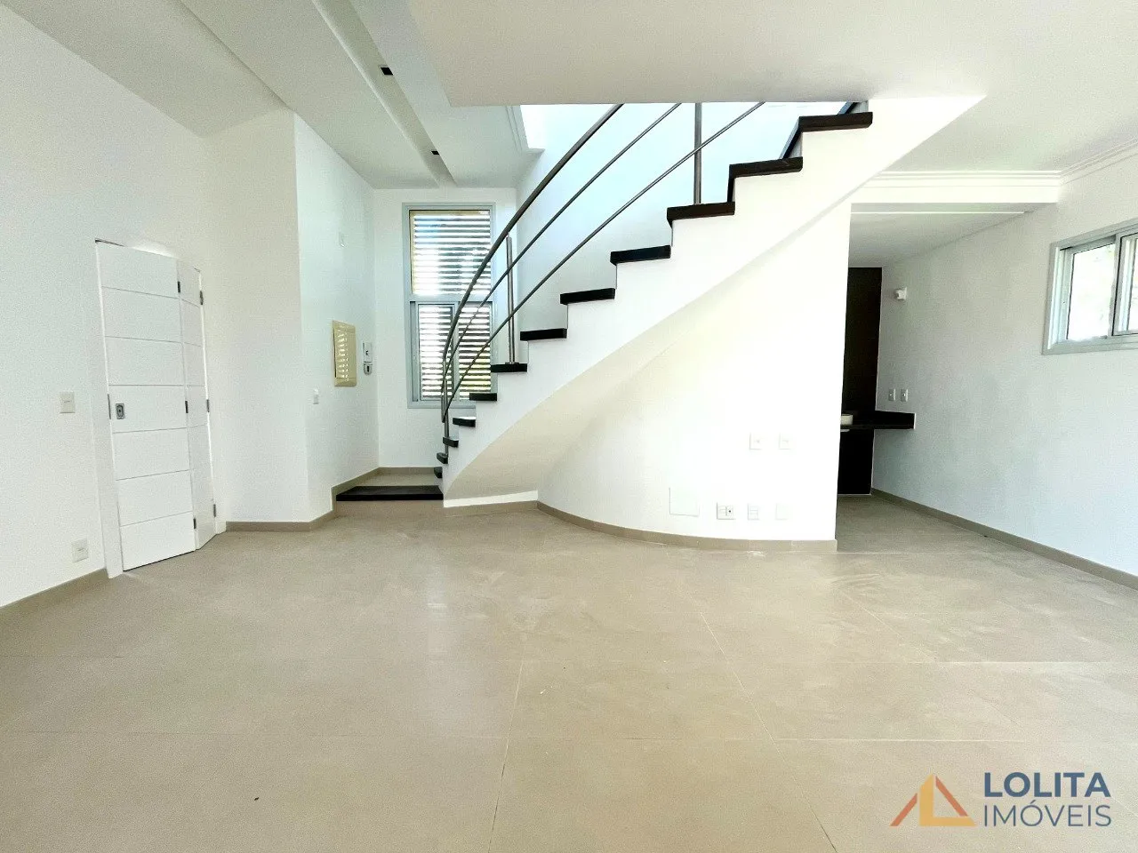 Imagem CASA EM CONDOMÍNIO À VENDA COM 109 M² NO TERMAS DO TABULEIRO, SANTO AMARO DA IMPERATRIZ/SC