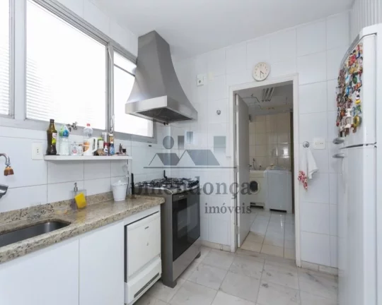 Imagem Apartamento com armários, terraço, lavabo, 03 dormitórios sendo 01 suíte, copa, cozinha, área d...