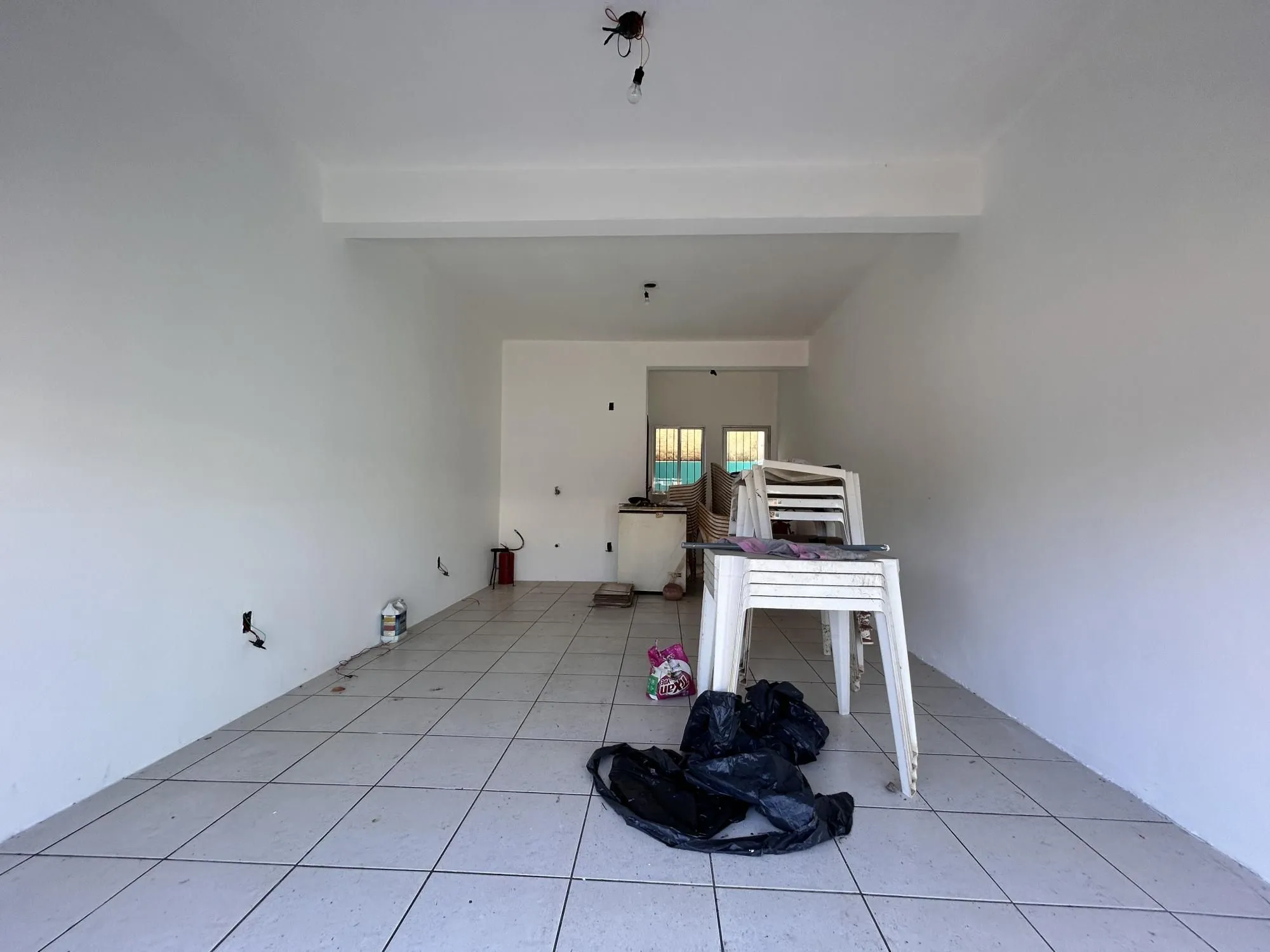 Imagem PRÉDIO COMERCIAL - 214M2 DE ÁREA PRIVATIVA - BAIRRO MATO GRANDE - CANOAS/RS