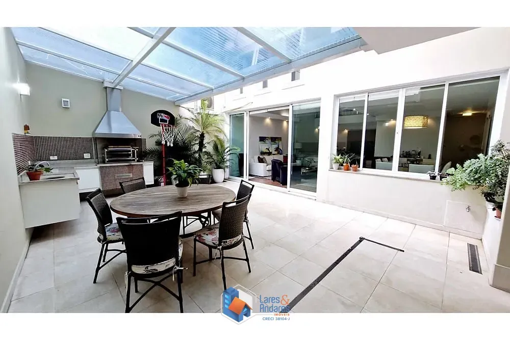 Imagem Casa à venda 3 Quartos 3 Suites 4 Vagas 295M² Caxingui São Paulo - SP