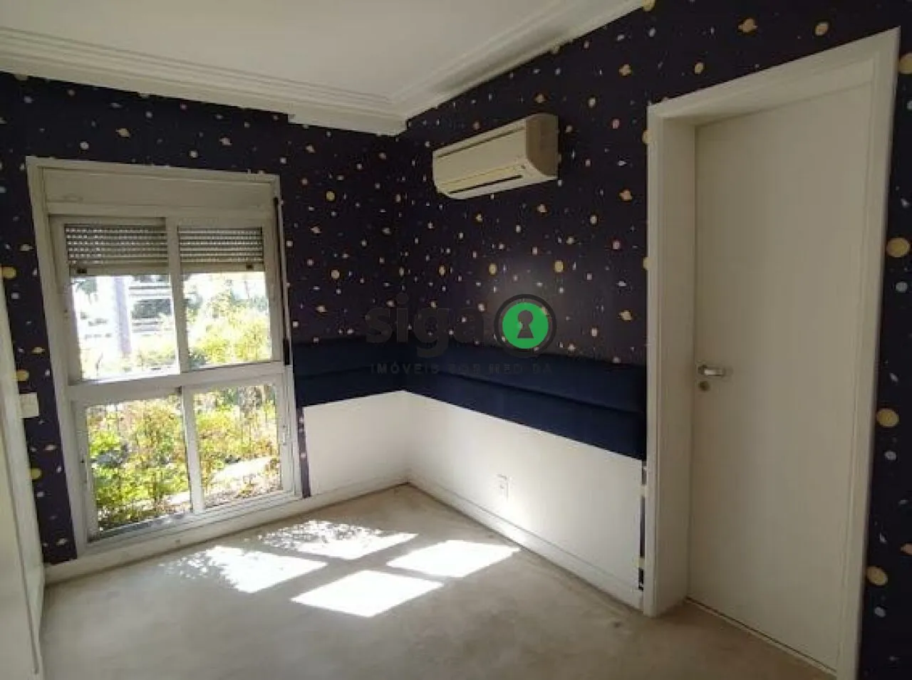 Imagem Apto para locação no bairro Cerqueira Cesar, com 2 suites, 2 vagas, para locação. SEMI MOBILIADO