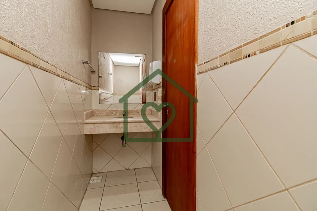 Imagem # PROCURANDO O "DOIS EM UM" PERFEITO PARA VOCÊ COM FOCO EM PRATICIDADE E ESTILO?
Esta casa na rua L...