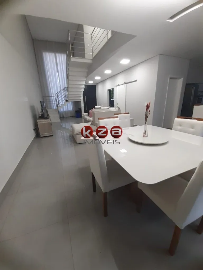 Imagem Casa de alto padrão em condomínio: 3 quartos, 3 suítes, 2 salas, 5 banheiros, 4 vagas, 200m² - Residencial Real Parque, Sumaré-SP.