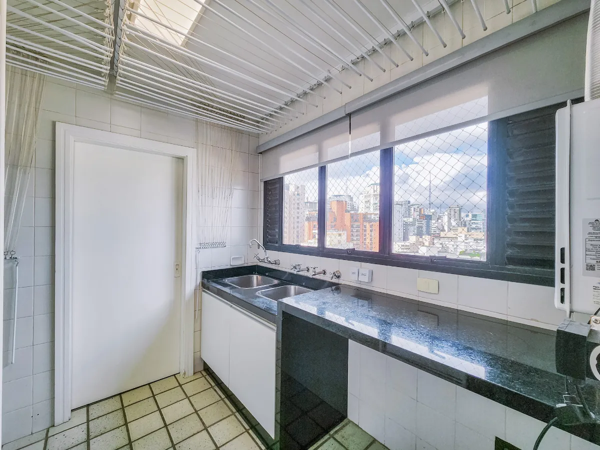 Imagem Apartamento para locação em Jardim Paulista com 3 quartos, sendo 3 suítes, 224m2